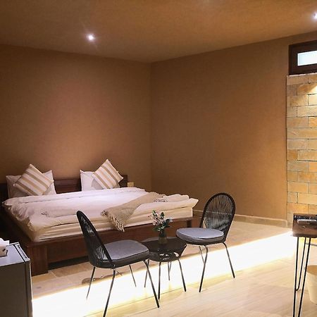 Alaqur View Inn نزل واجهة العقر นิซวา ภายนอก รูปภาพ