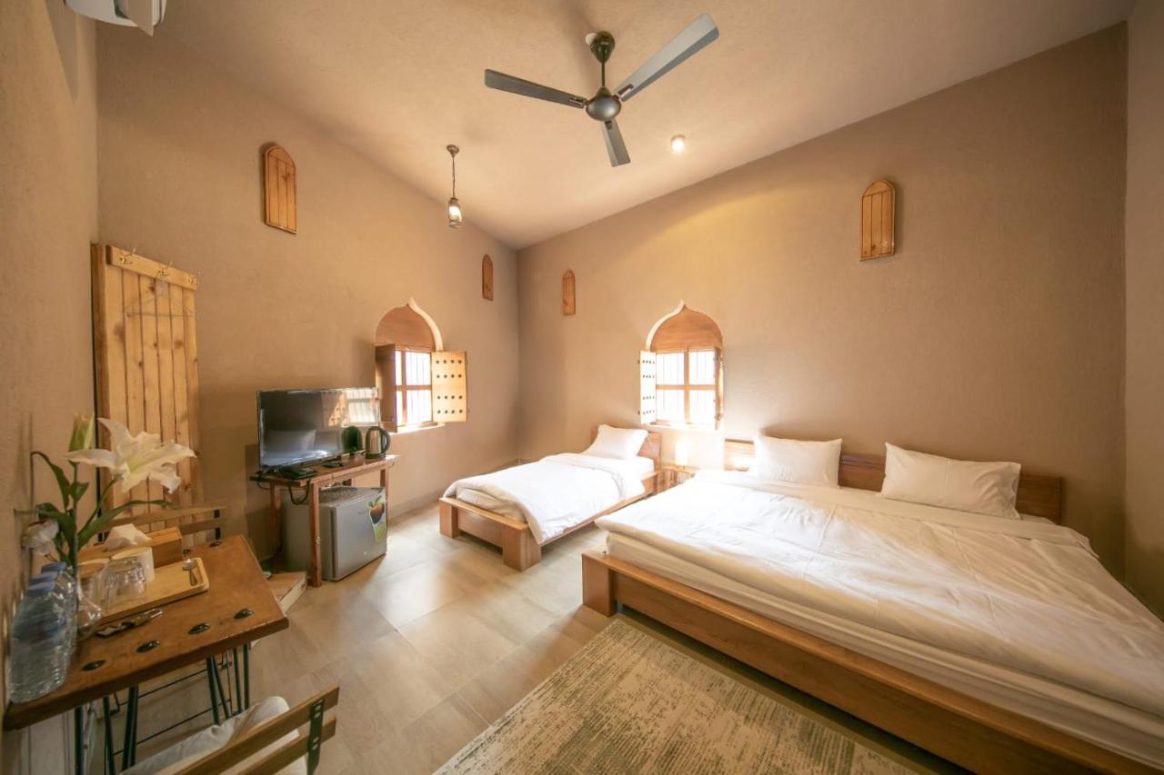 Alaqur View Inn نزل واجهة العقر นิซวา ภายนอก รูปภาพ