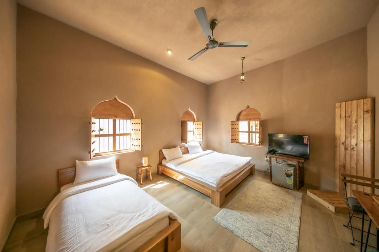 Alaqur View Inn نزل واجهة العقر นิซวา ภายนอก รูปภาพ