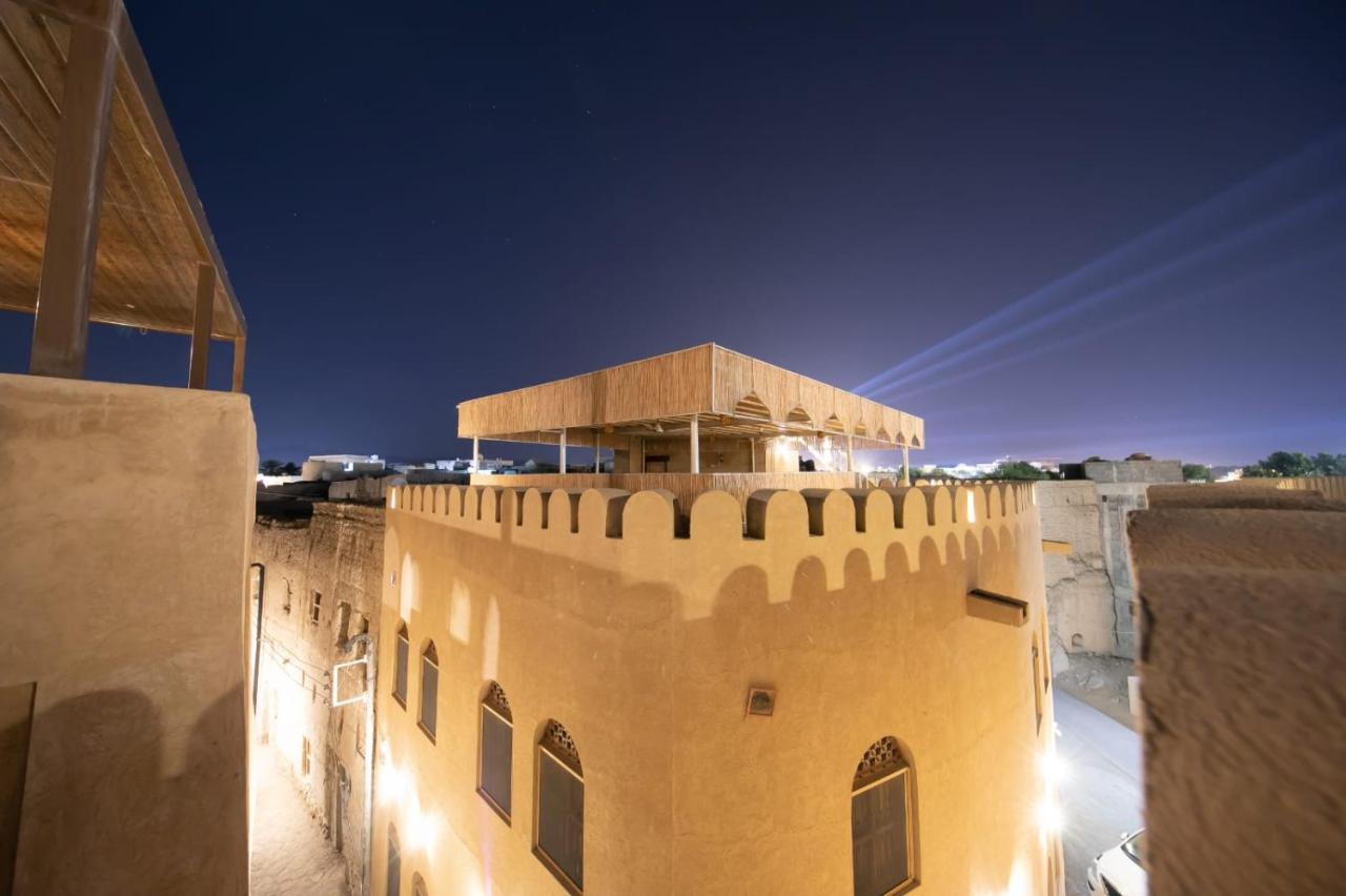 Alaqur View Inn نزل واجهة العقر นิซวา ภายนอก รูปภาพ
