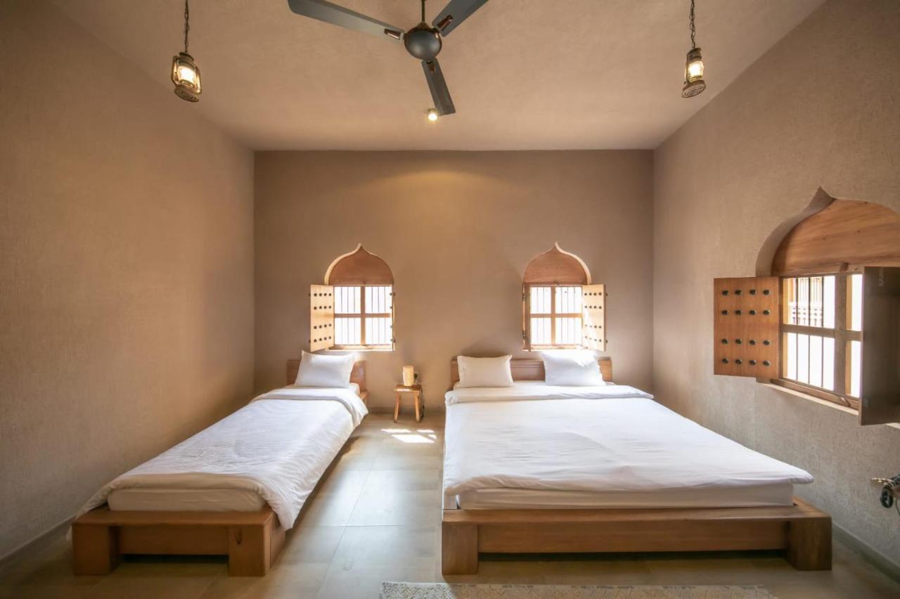 Alaqur View Inn نزل واجهة العقر นิซวา ภายนอก รูปภาพ