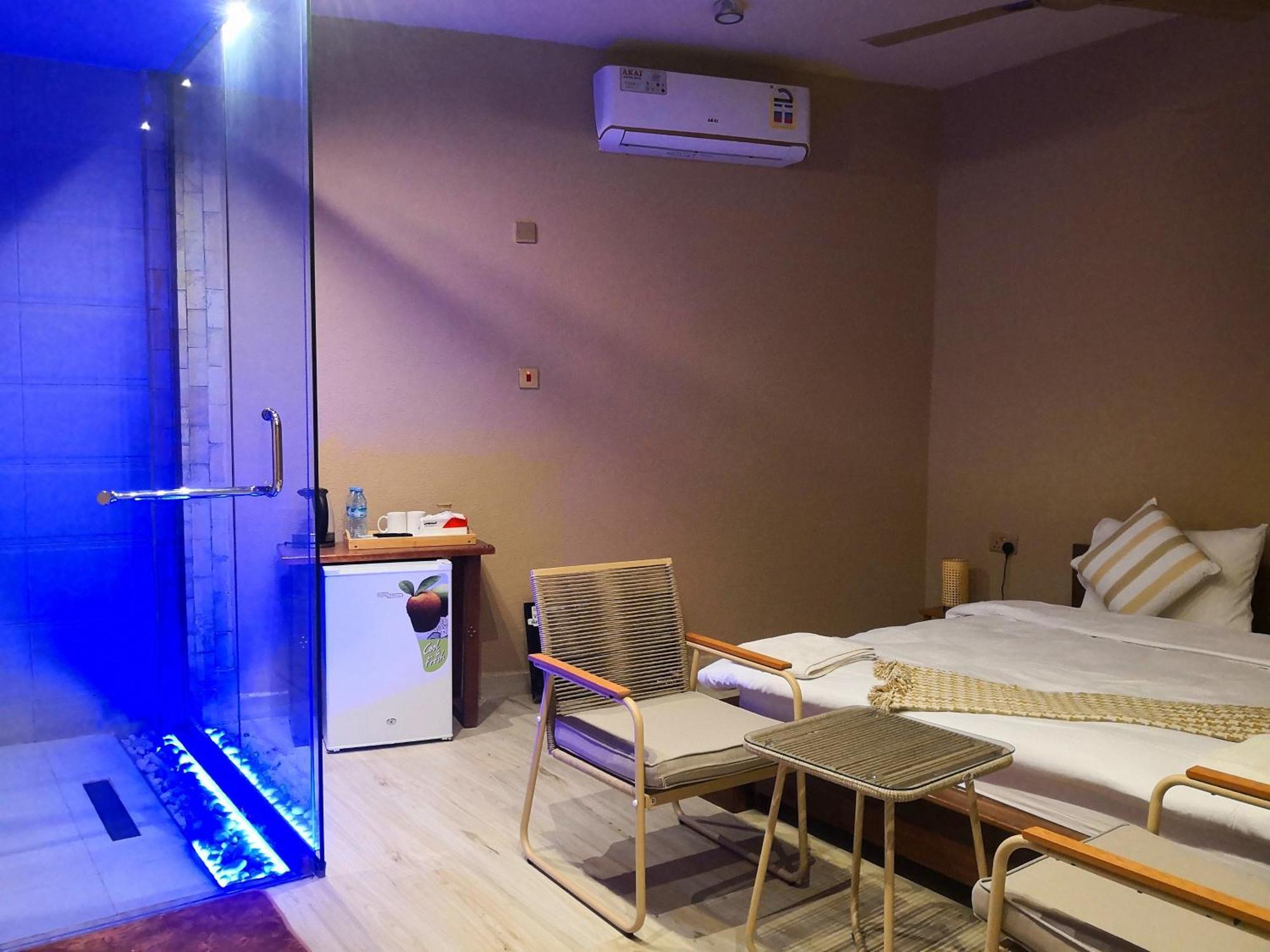 Alaqur View Inn نزل واجهة العقر นิซวา ภายนอก รูปภาพ