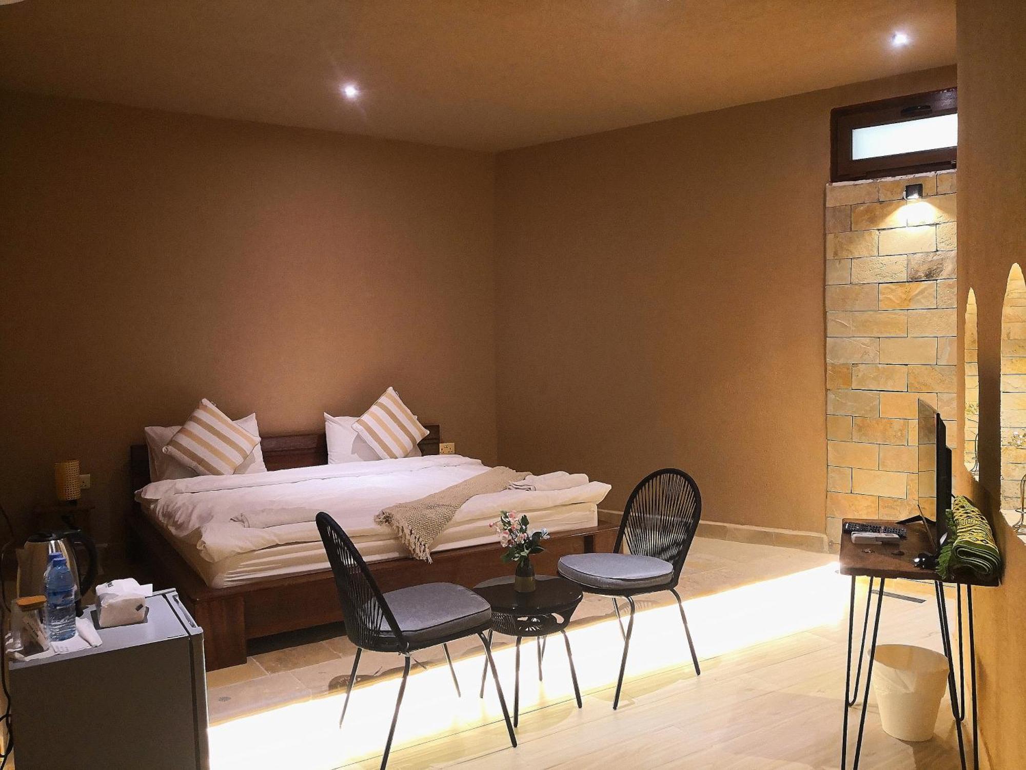 Alaqur View Inn نزل واجهة العقر นิซวา ภายนอก รูปภาพ