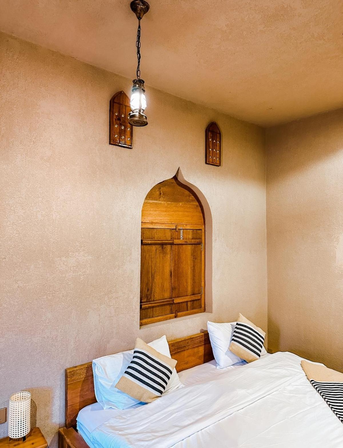 Alaqur View Inn نزل واجهة العقر นิซวา ภายนอก รูปภาพ
